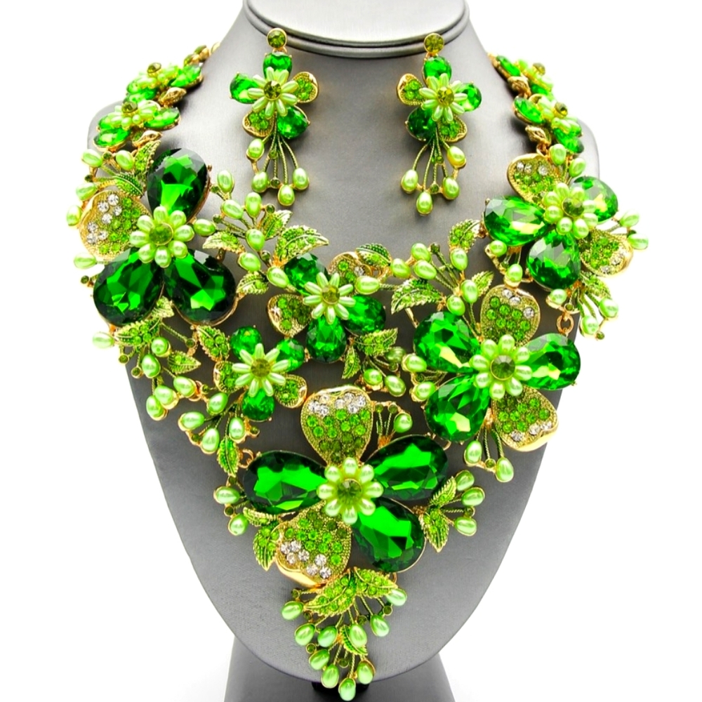 Lime Green Crystal Marquise Necklace Set
